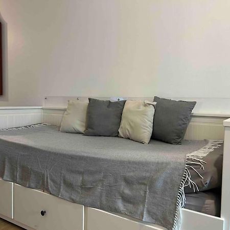 Location Studio, Lyon-La Mulatiere 外观 照片